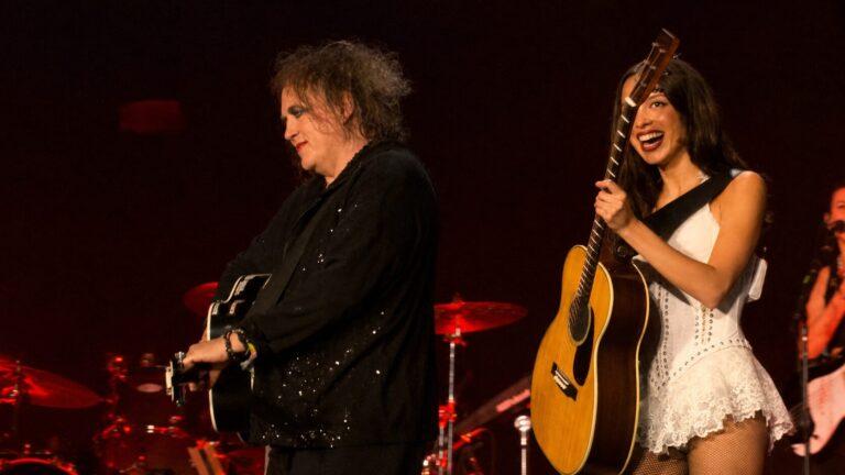 Robert Smith e The Cure estão chegando a uma nova geração através de Olivia Rodrigo