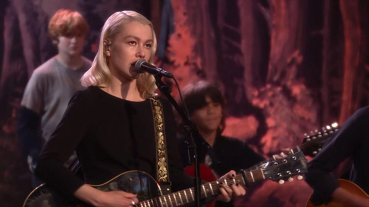 Phoebe Bridgers revela tracklist do novo álbum ‘Lost Weekend’