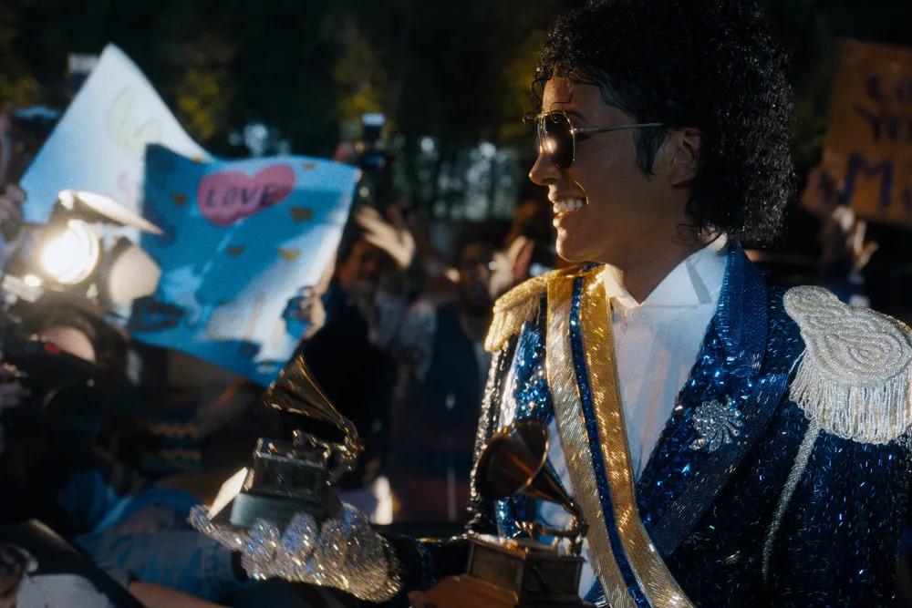 Michael 2 deve abordar acusações contra Michael Jackson pela perspectiva do cantor, diz Jaafar Jackson