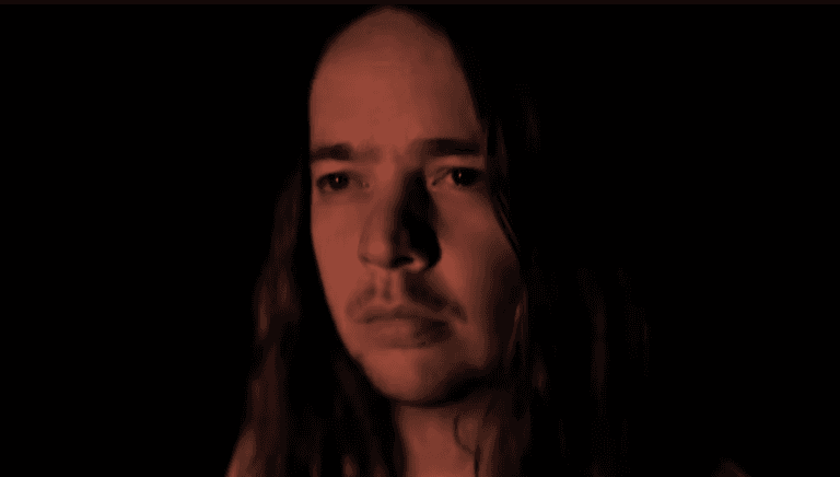 Billy Strings anuncia álbum “So Much for Goodbyes” e lança a inédita “Burn the Other End”