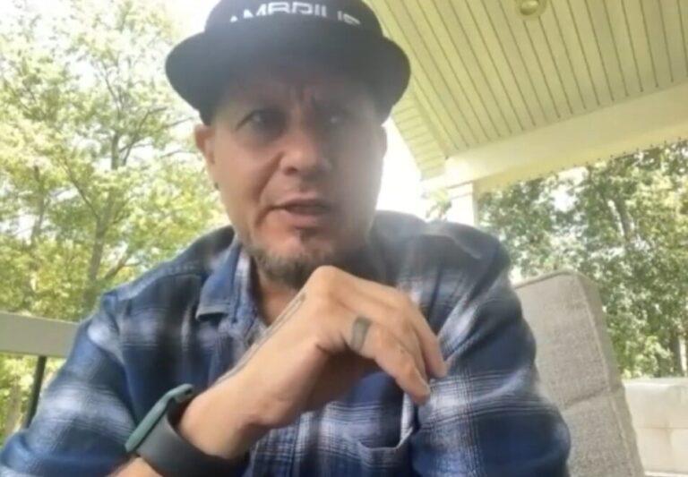 Tim “Ripper” Owens critica Judas Priest e aponta motivo para vantagem do Iron Maiden