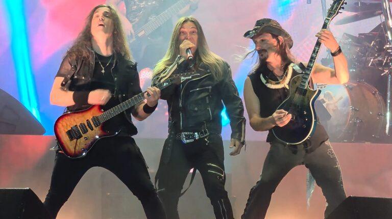 Angra confirma show em Curitiba na turnê que celebra os 30 anos de Holy Land