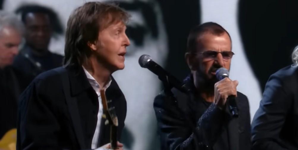 Paul McCartney anuncia dueto inédito com Ringo Starr em novo álbum