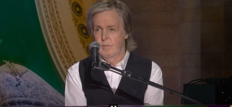 Paul McCartney tem conta suspensa no Reddit após compartilhar fotos de show exclusivo