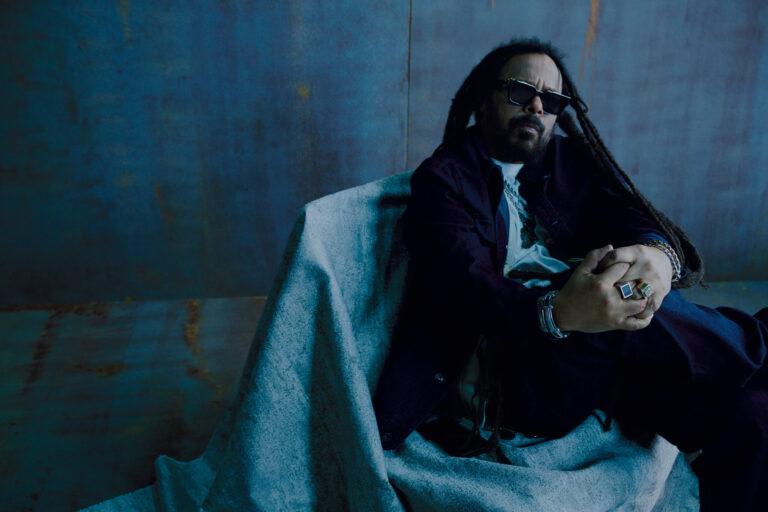 Marcelo Falcão traz turnê “O Legado” a Curitiba com sucessos do O Rappa e novo álbum