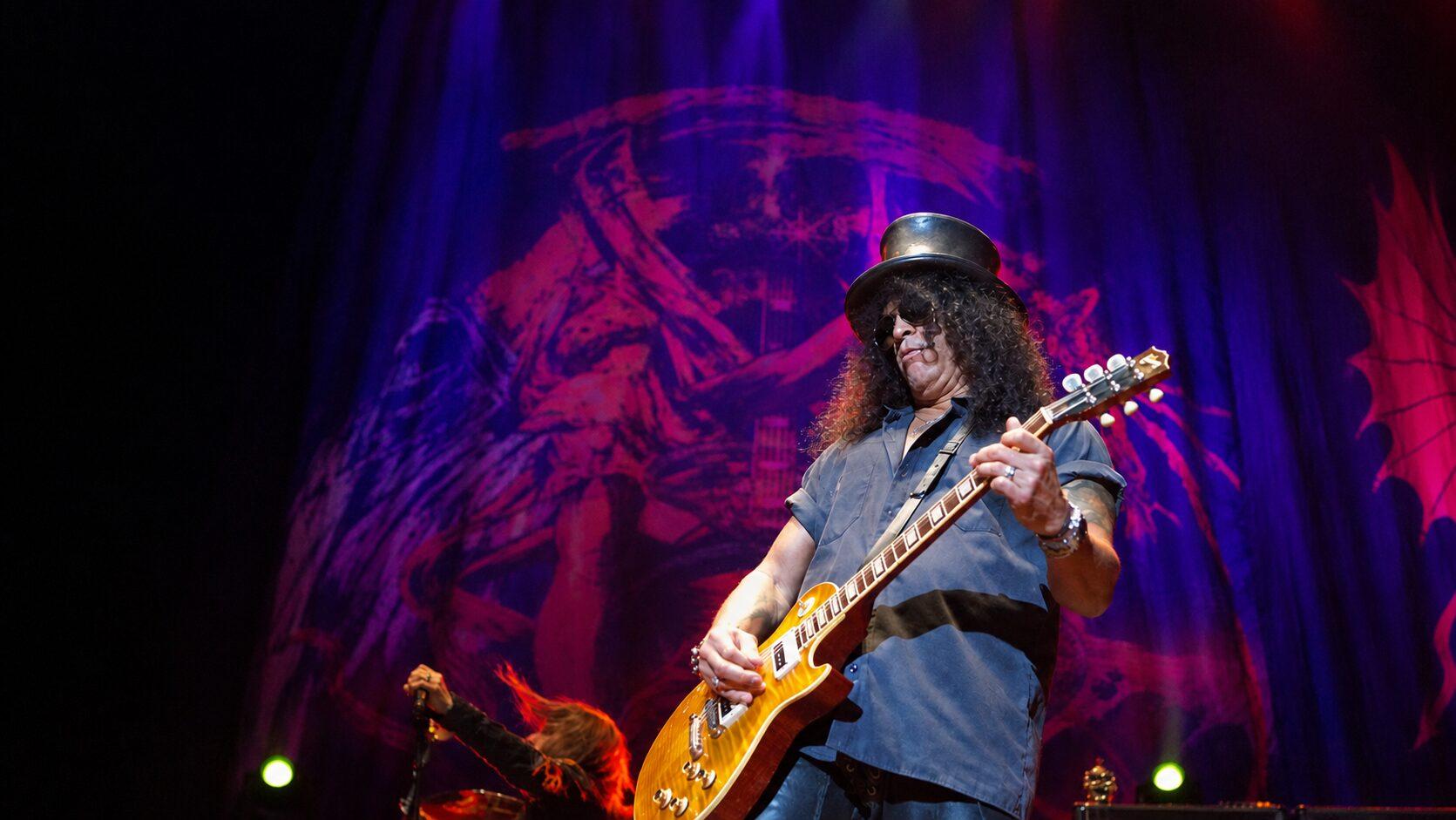 Slash anuncia show em Curitiba para 2027, apenas seis semanas depois de lançar seu novo álbum “Flying Blind”