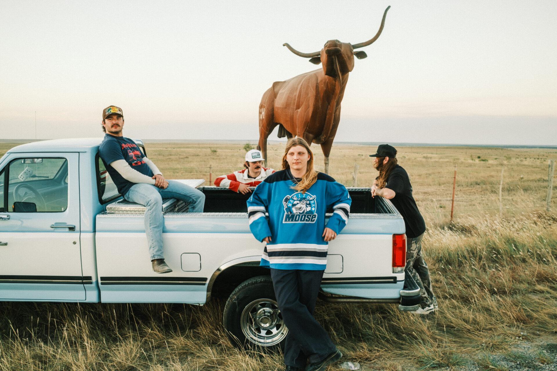 Dexter and The Moonrocks lança novo álbum “Friends That I Don’t Like” com o grunge do oeste do Texas dentro da Billboard Hot 100