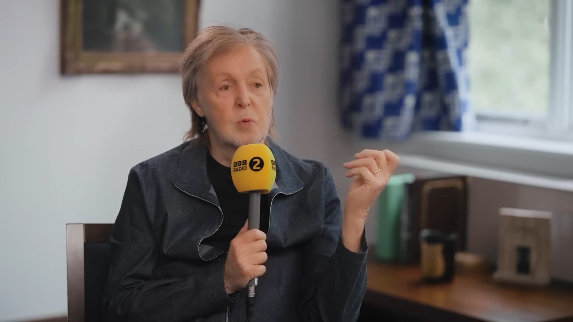 Paul McCartney durante divulgação do álbum The Boys of Dungeon Lane