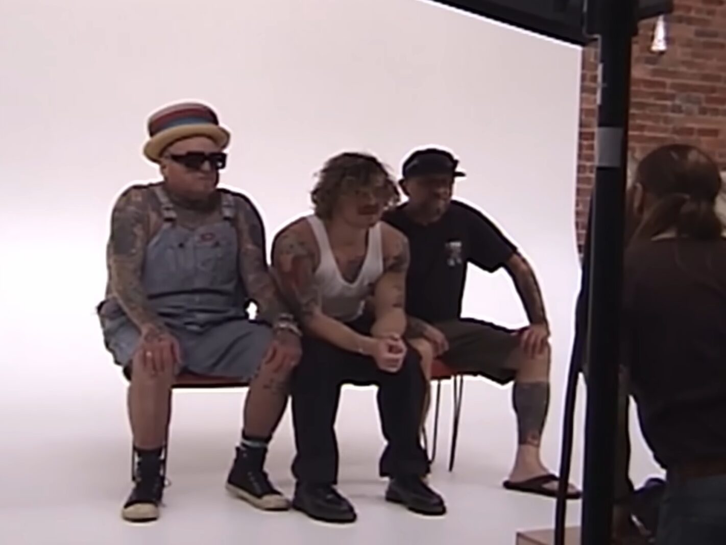 Integrantes do Sublime em 2026 durante divulgação do álbum Until the Sun Explodes