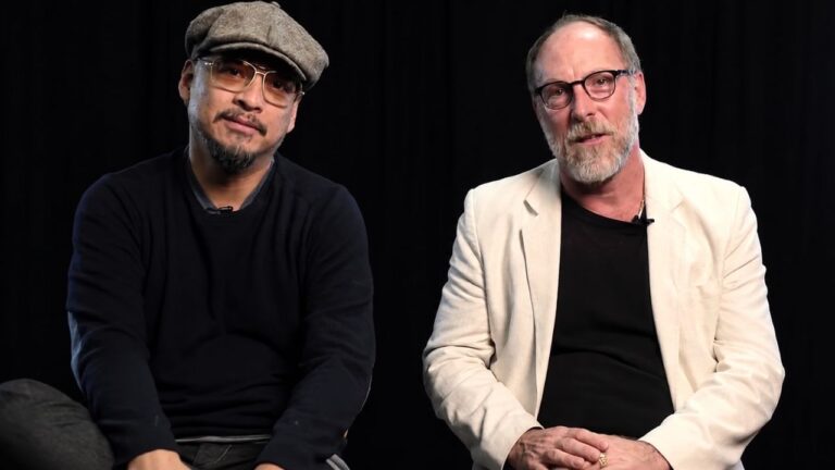 Joey Santiago e David Lovering, do Pixies, comentam o elogio de Dave Grohl ao álbum Surfer Rosa.