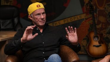 Chad Smith baterista do Red Hot Chili Peppers durante entrevista sobre o novo álbum da banda