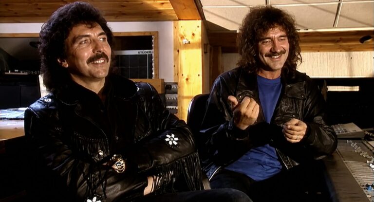 Tony Iommi durante divulgação do álbum From the Dark, projeto que quase contou com Geezer Butler no baixo.