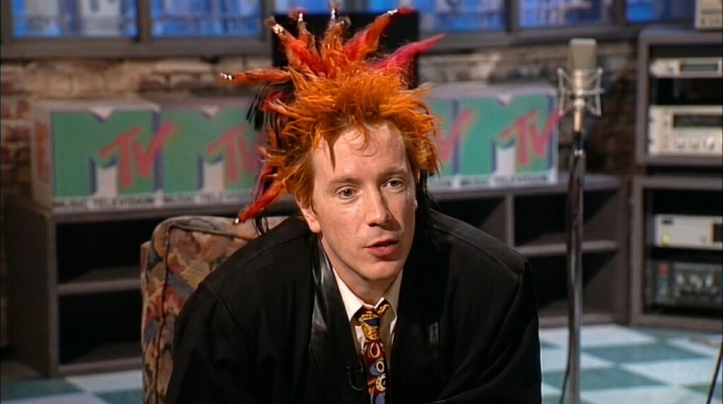 John Lydon, vocalista dos Sex Pistols, durante entrevista
